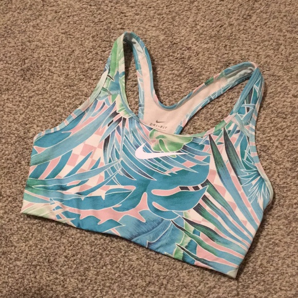 Nike Other - NEW Nike Sports Bra 🌸🌿💚